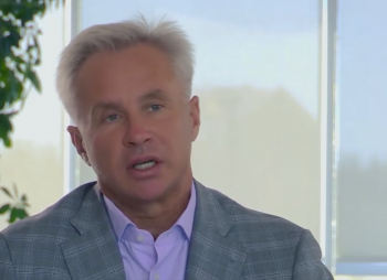 "Мы думаем, что все хотят нашу землю за любые деньги, потому что она уникальна. Это заблуждение", – Косюк